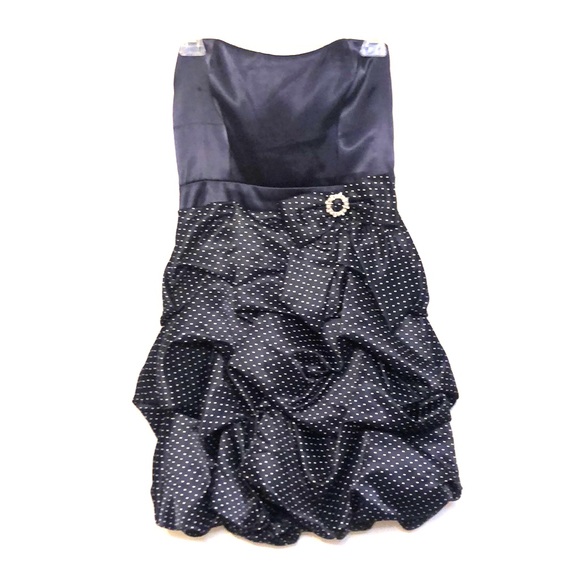 Formal Dress - Picture 1 of 2